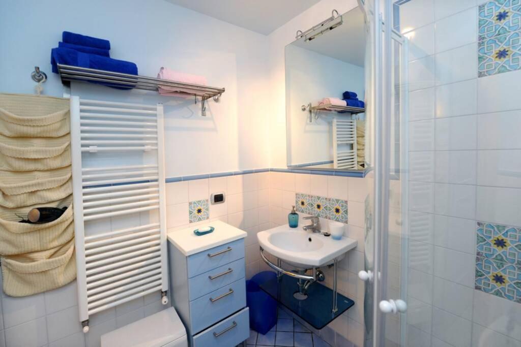 Charming Apartment In The Centre Of Амалфи Екстериор снимка